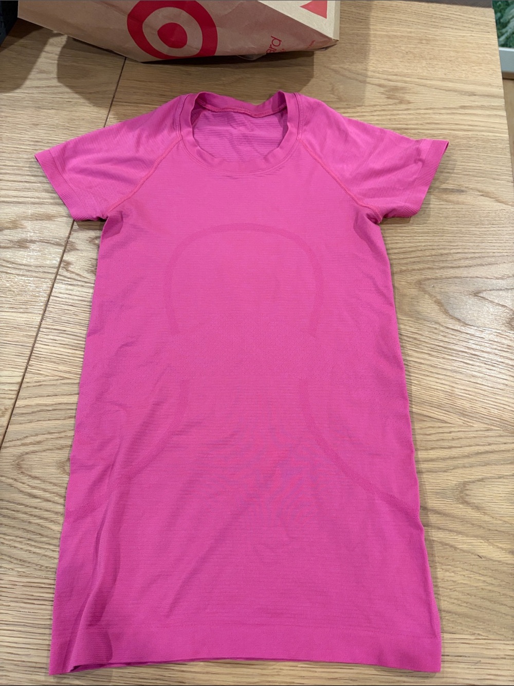 Lululemon Women’s sonic Pink Short Sleeve Active Tee